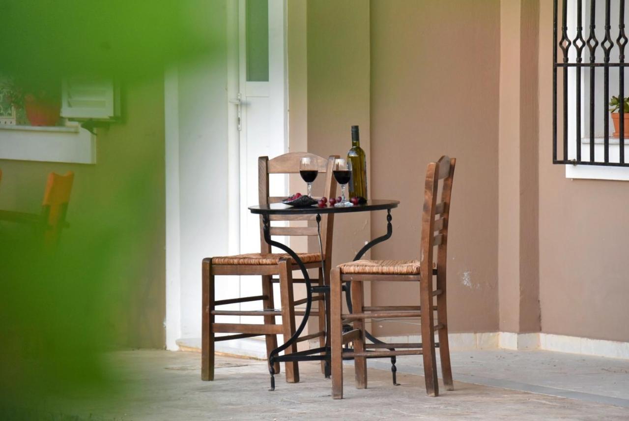 Anemomylos Apartments Lixouri Extérieur photo