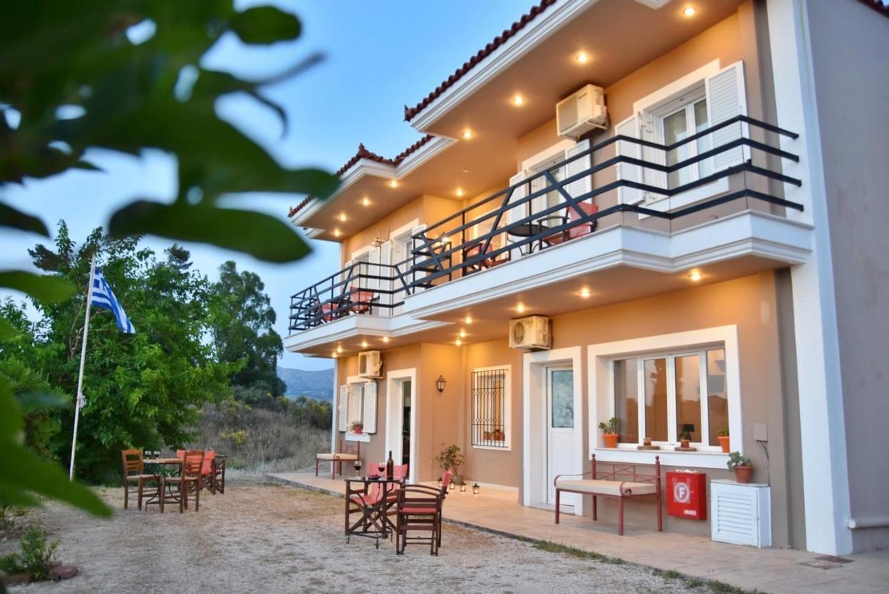 Anemomylos Apartments Lixouri Extérieur photo