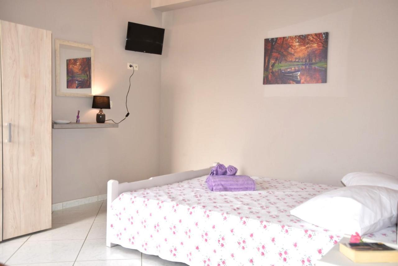 Anemomylos Apartments Lixouri Extérieur photo