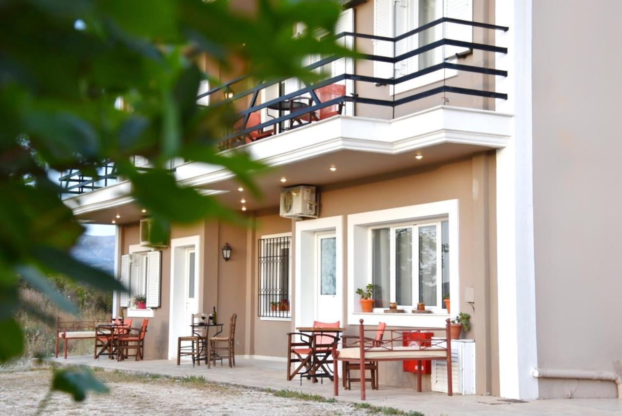 Anemomylos Apartments Lixouri Extérieur photo