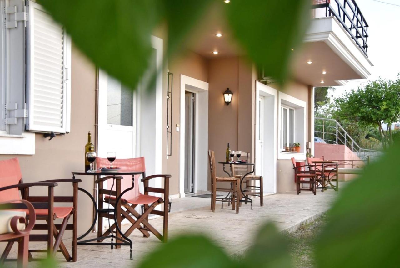 Anemomylos Apartments Lixouri Extérieur photo