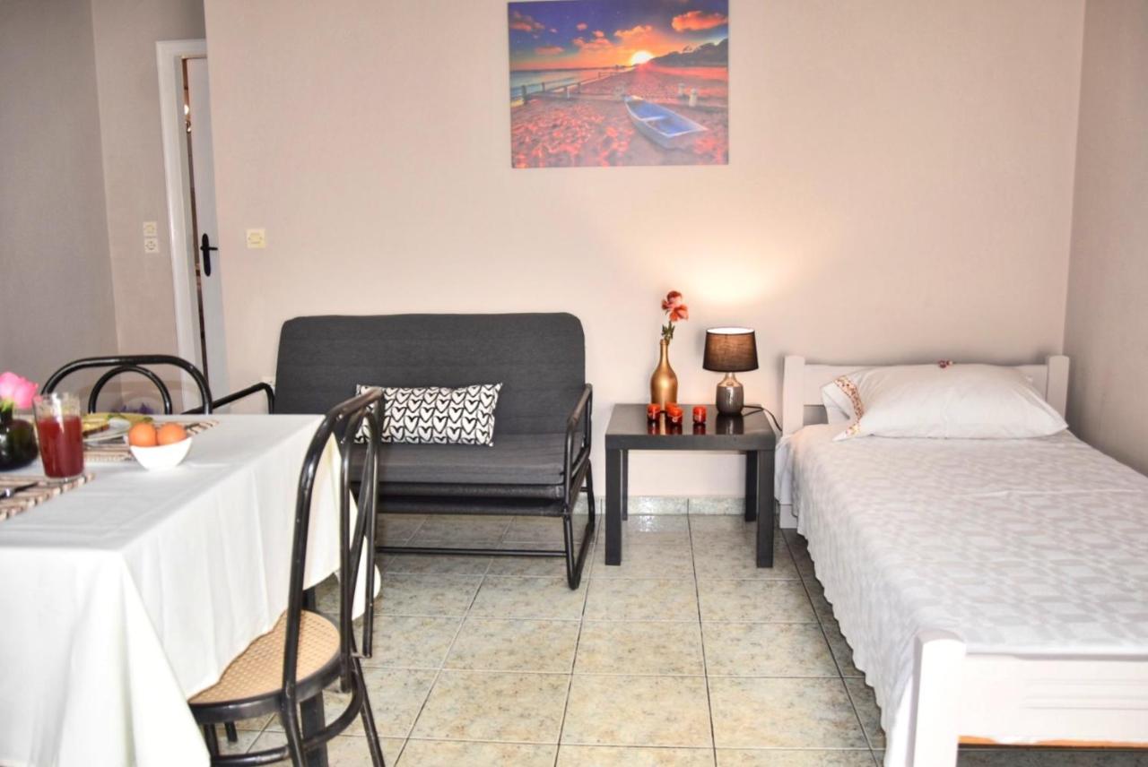 Anemomylos Apartments Lixouri Extérieur photo