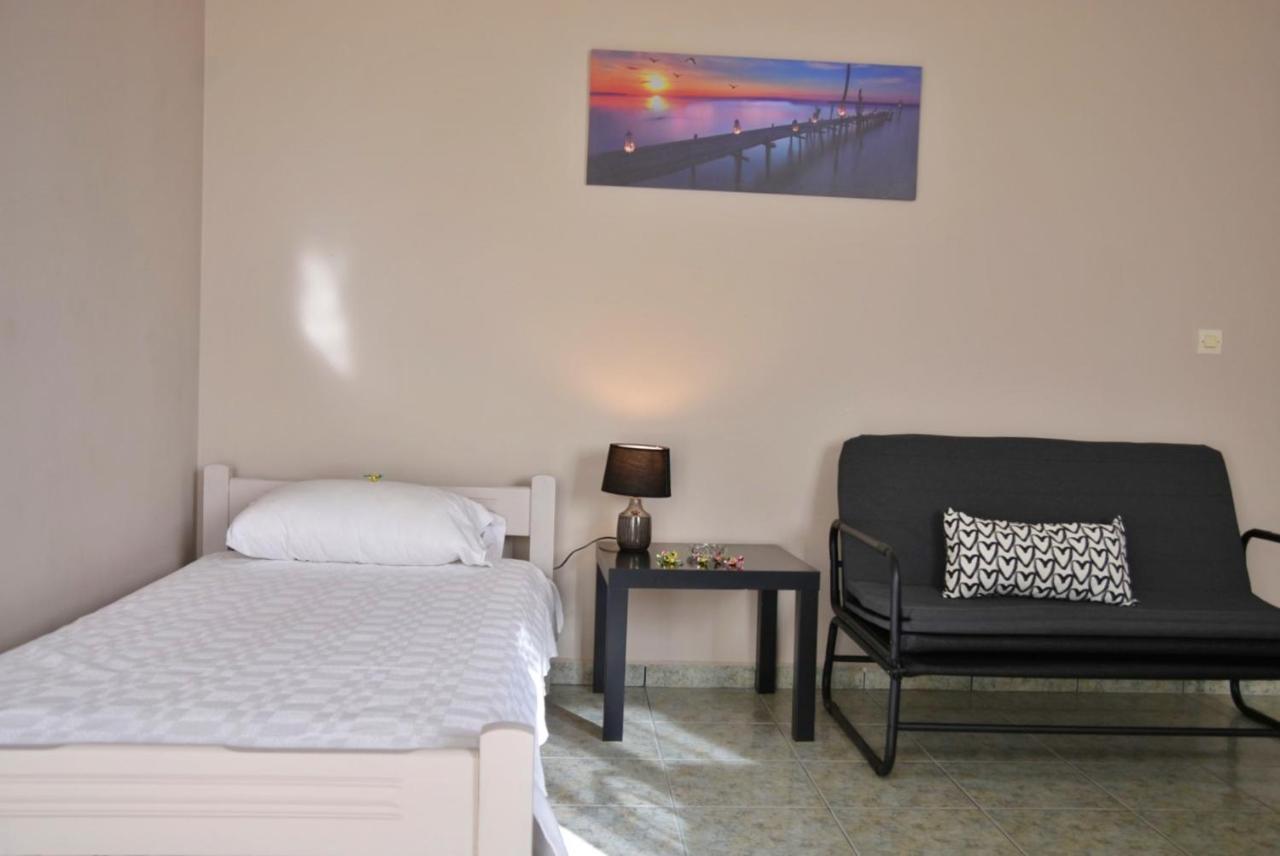 Anemomylos Apartments Lixouri Extérieur photo